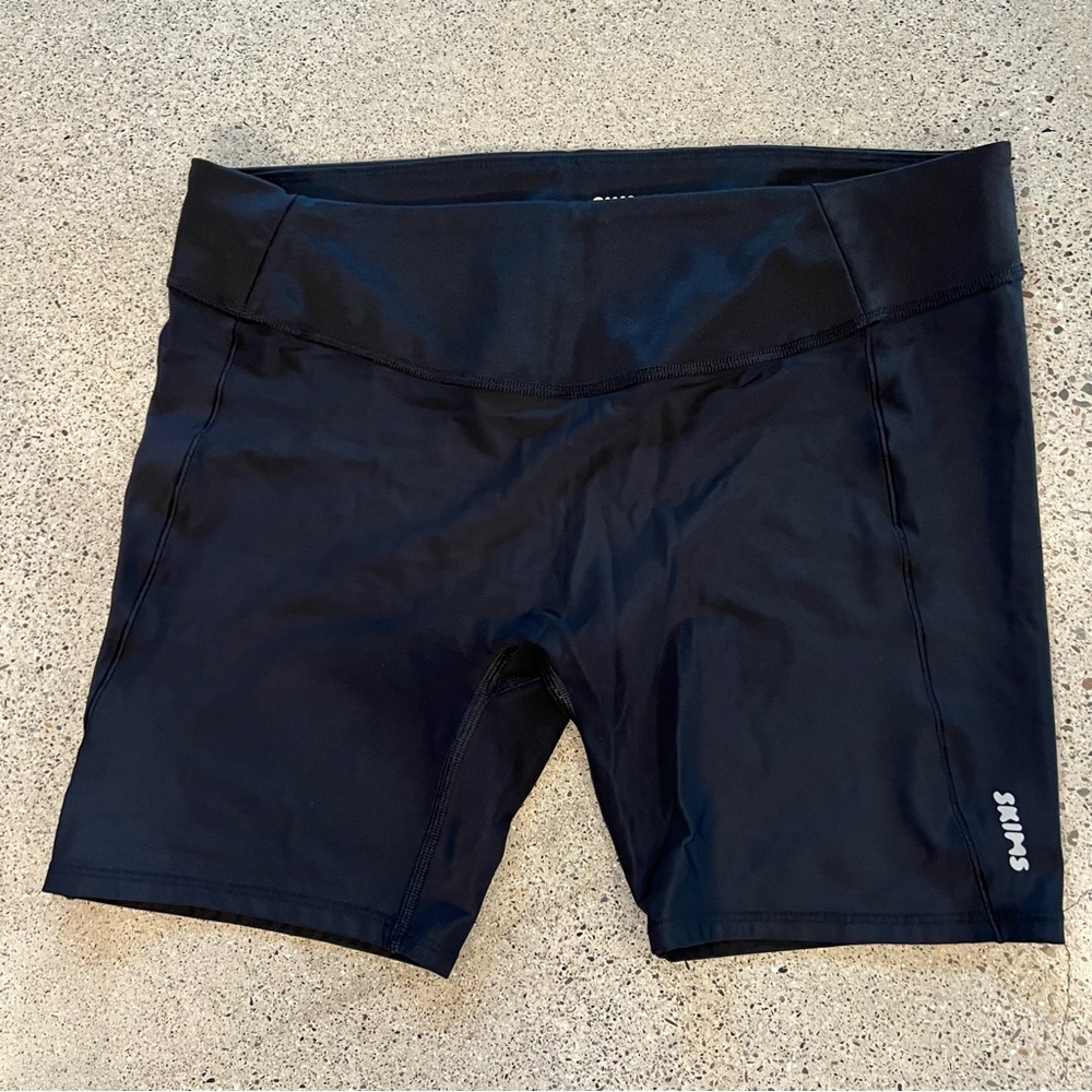 Skims/ Skins biker shorts